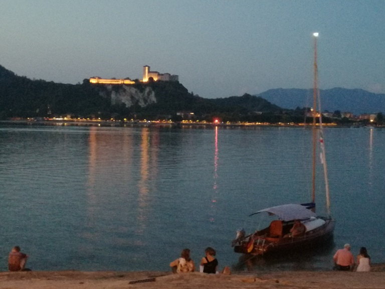 Arona3
